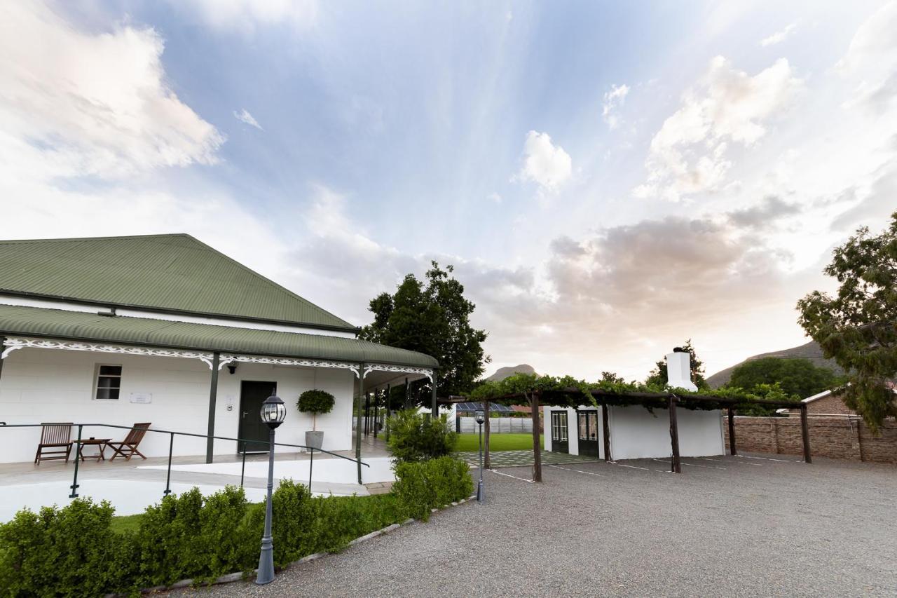 Victorian Square Guesthouse Graaff-Reinet Exterior foto