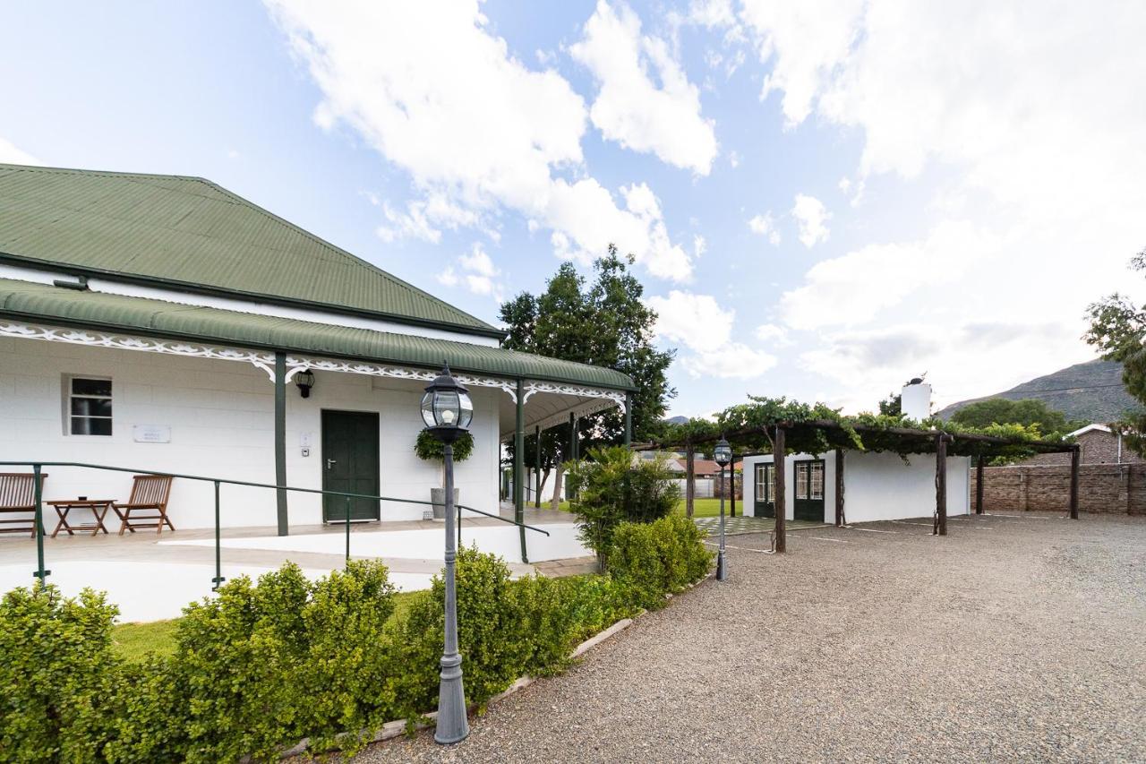 Victorian Square Guesthouse Graaff-Reinet Exterior foto