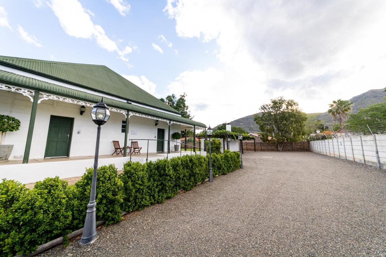 Victorian Square Guesthouse Graaff-Reinet Exterior foto