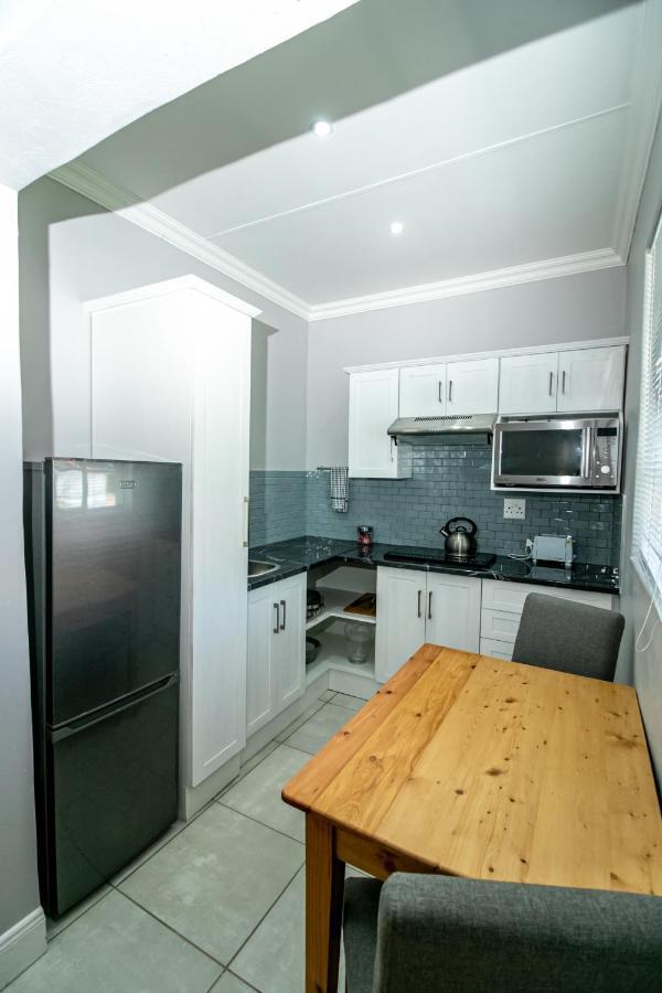 Victorian Square Guesthouse Graaff-Reinet Exterior foto