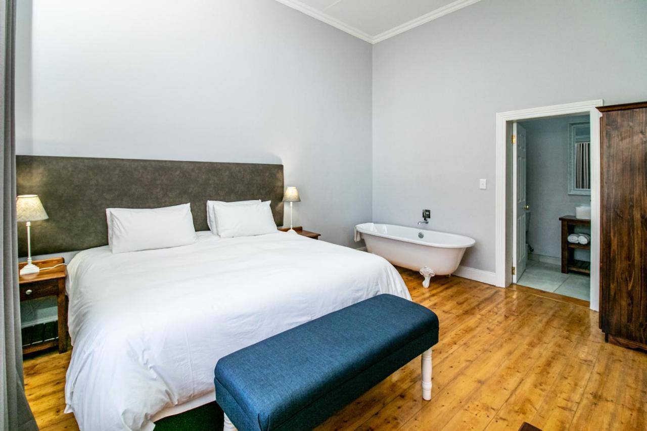 Victorian Square Guesthouse Graaff-Reinet Exterior foto