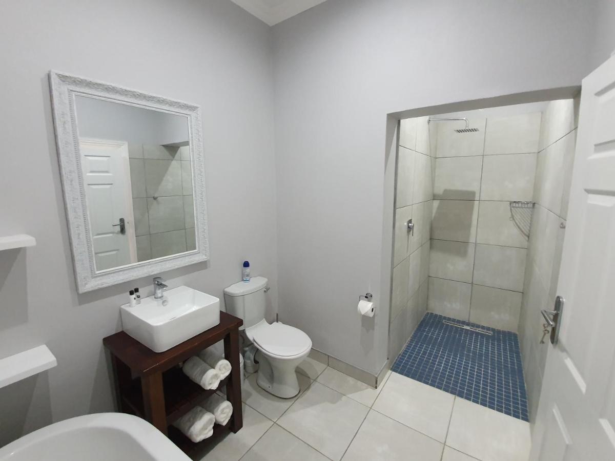 Victorian Square Guesthouse Graaff-Reinet Exterior foto