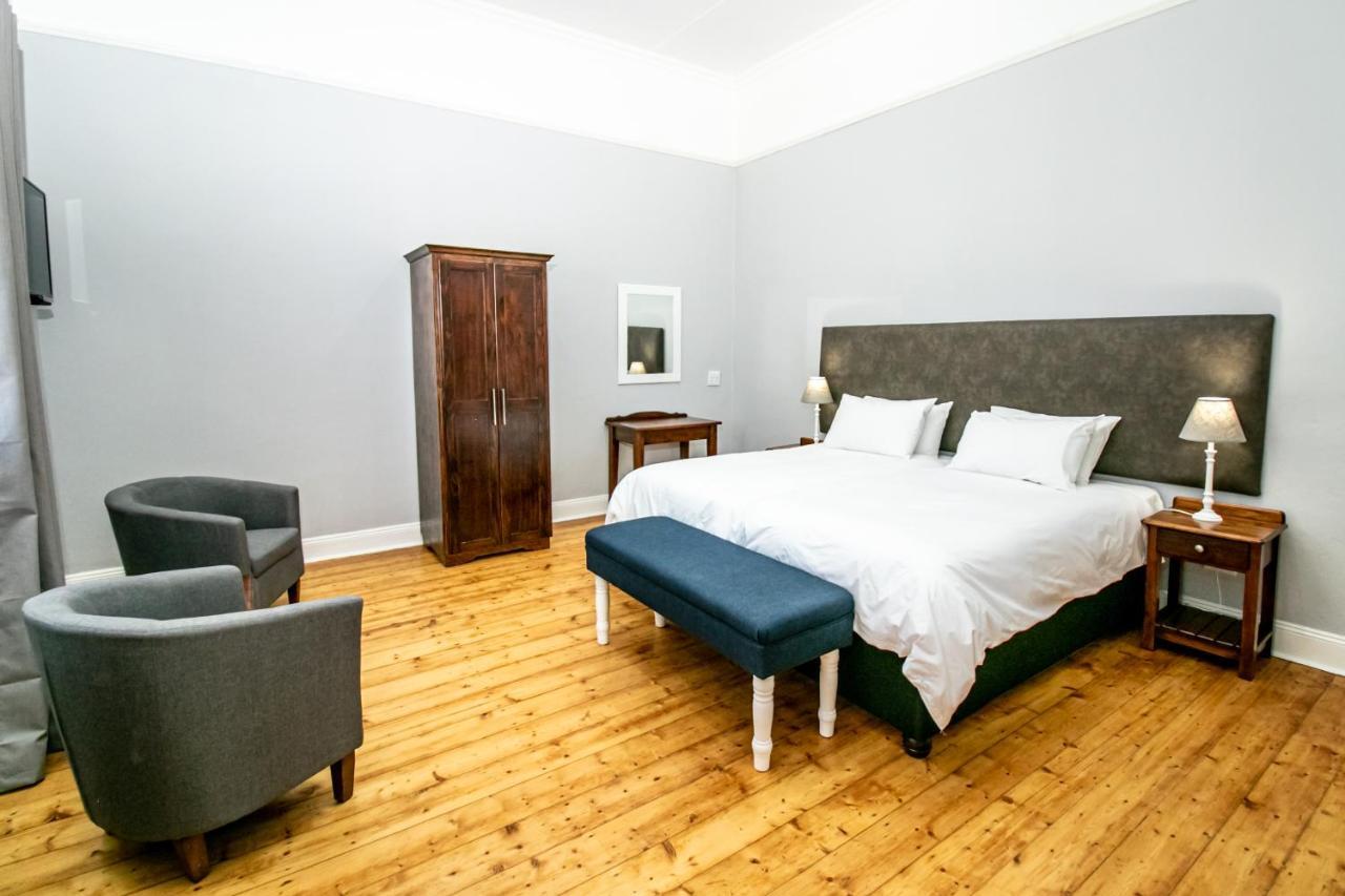Victorian Square Guesthouse Graaff-Reinet Exterior foto
