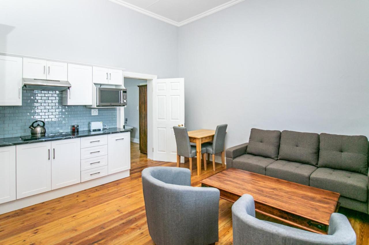 Victorian Square Guesthouse Graaff-Reinet Exterior foto